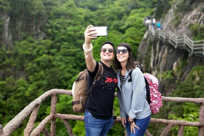 1-Day Mt. Huangshan Tour with Optional Hongcun & Xidi Village - Entering Huangshan fast: how the day is paced