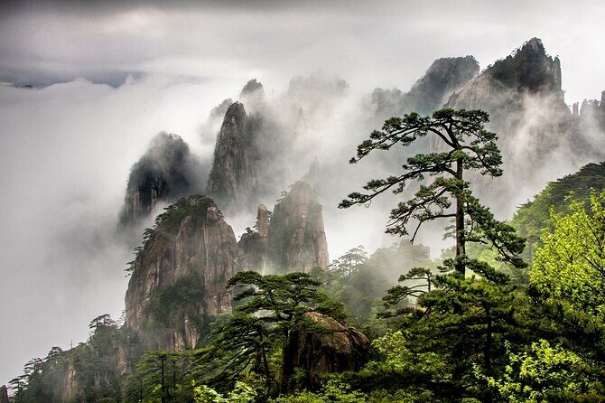 1-Day Mt. Huangshan Tour with Optional Hongcun & Xidi Village - The Yungu cable car choice: save steps, control your cost