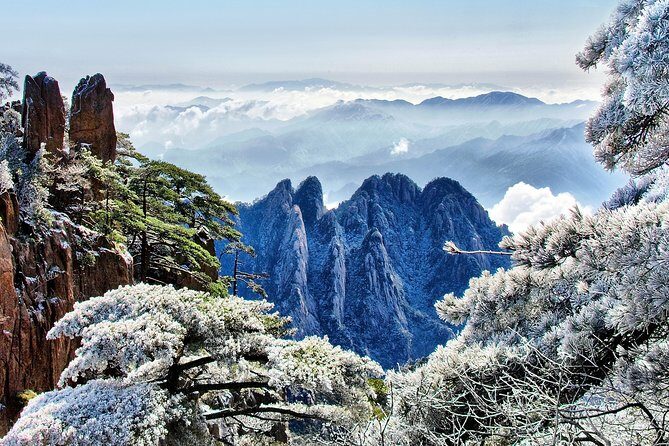 1-Day Mt. Huangshan Tour with Optional Hongcun & Xidi Village - Descending via Yungu Temple: finish strong without melting