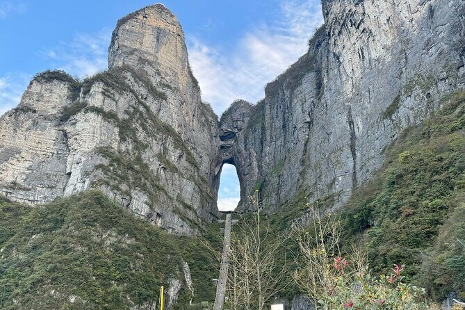 1-Day Private Tour to Tianmen Mountain & Glass Walk & Night Light - Who should book this Tianmen night tour (and who should rethink)