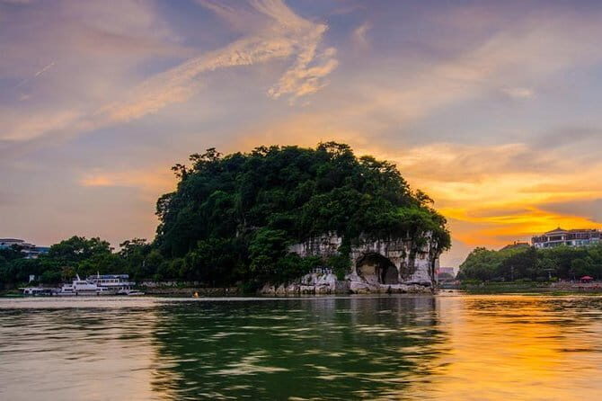 1-Day tour of Guilin-LiRiver cruise-Yangshuo Xianggong hill - Timing tips that make the day feel easier