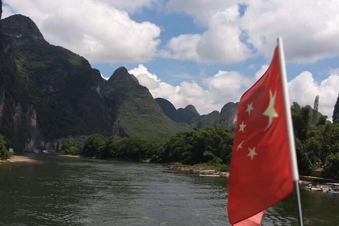 1-Day tour of Guilin-LiRiver cruise-Yangshuo Xianggong hill - Pickup and getting to the Zhujiang dock on time