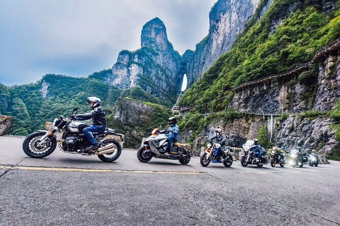 1-Day Zhangjiajie National Forest Park(Avatar) and Tianmen Mountain Private Tour - Yuanjiajie: where the movie look comes from