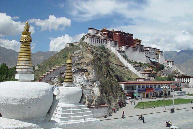 11-Day Private China Tour: Beijing, Lhasa, Xi'an and Shanghai - Mutianyu Great Wall and Hutong Rickshaws: The Beijing Day You’ll Remember