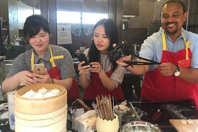 2.5hrs Chinese Kitchen Cooking Class: Xiaolongbao Soup Dumplings - Shanghai’s Xiaolongbao Problem: Getting the Broth to Stay Put