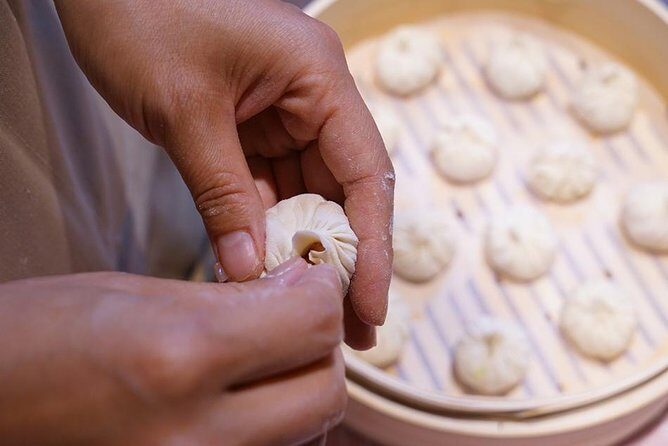 2.5hrs Chinese Kitchen Cooking Class: Xiaolongbao Soup Dumplings - Finding Guangyuan Road and the Studio Entrance (Bring Patience)