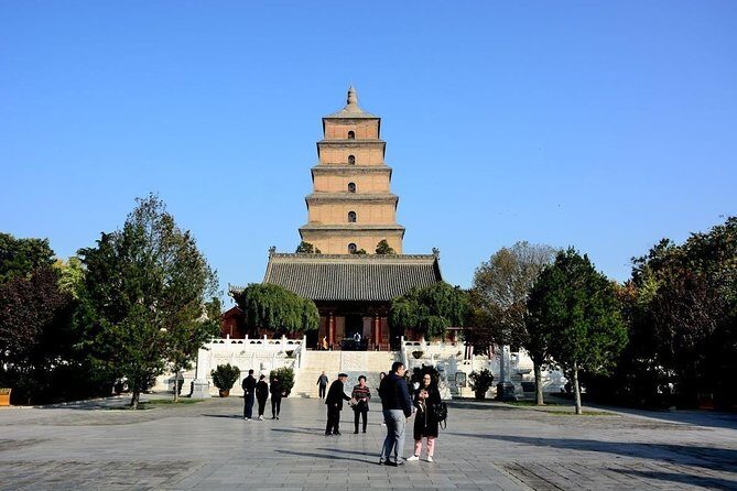 2-Day Classic Xi'an Tour Combo Package: Terracotta Warriors and Downtown Sightseeing - Great Mosque and Xi’an Museum: when the tour turns from views to meaning