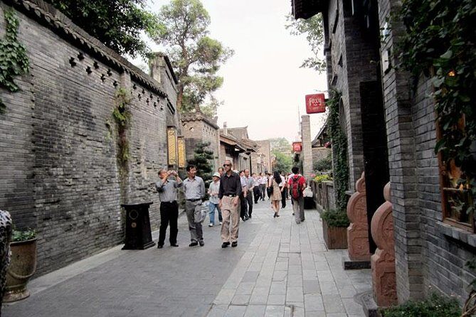 2-Day Private Chengdu Panda Tour - Comfort and logistics: why the private part pays off