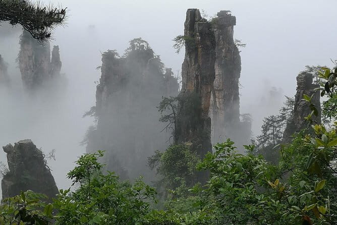 2 Day Private Tour of Zhangjiajie Highlights with Skip The Line - Lunch, Transfers, and the Small Things That Keep the Day Enjoyable