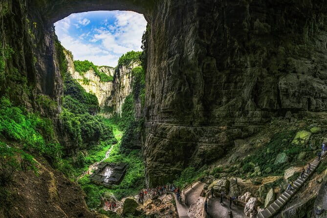 2Day Wulong Karst Park+Dazu Carvings World Heritage Private Tour - Getting Started: Hotel Pickup, Highway Lunch Breaks, and Real-World Timing