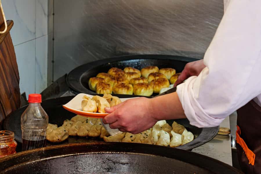 3-hour breakfast walking tour in former French Concession - Meeting point and getting there without stress
