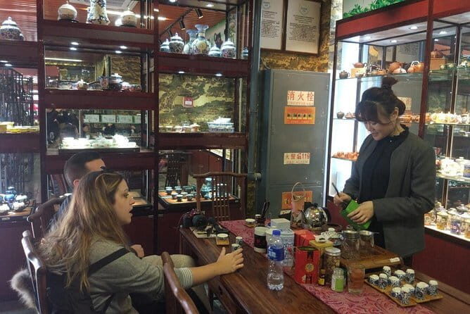 3-hour Morning/Afternoon Tea Tasting on Maliandao Street & Dimsum - A three-hour tea and dimsum plan on Maliandao Street