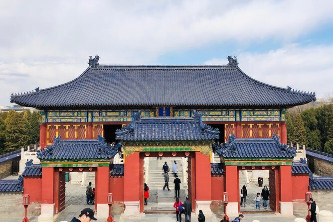3-Hour Private Tour: Temple of Heaven and Lama Temple - Lama Temple (Yonghegong): 260 Years of Devotion in a Single Block