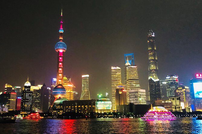 3-Hour Private Tour: The Bund and Shanghai Tower - A tight 3-hour plan that still feels personal