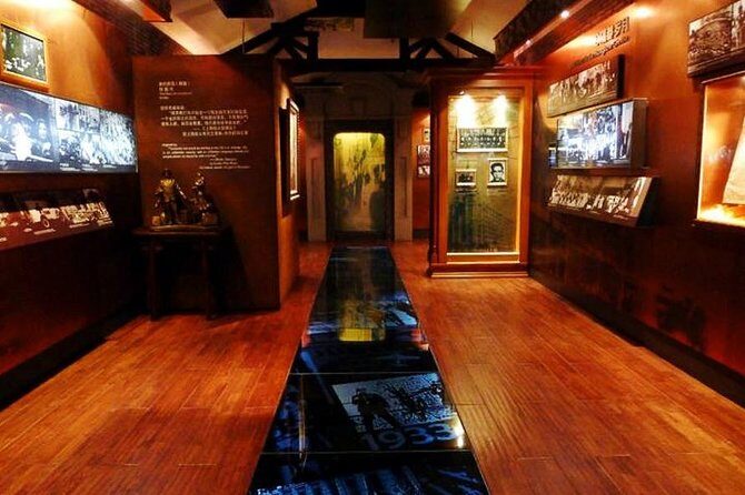 3-Hour Private Tour to Jewish Ghetto and Shanghai Bund - Bund finale and the Peace Hotel: British-Jewish art-deco with a human backstory