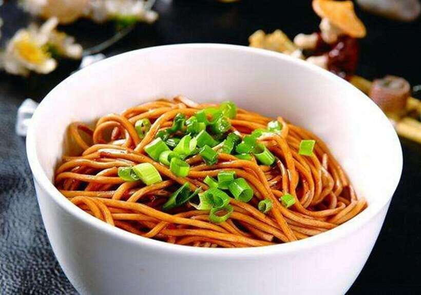 3-Hour Shanghai Street Food Tasting & Old Town Private Tour - Key things you’ll notice on this tour