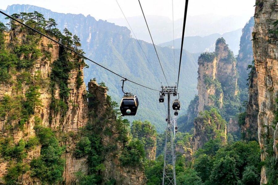 4-Day Highlights of Zhangjiajie With Sunrise Experience - Day 3: Tianzi Mountain panoramas, sunrise timing, and Ten Mile Gallery options