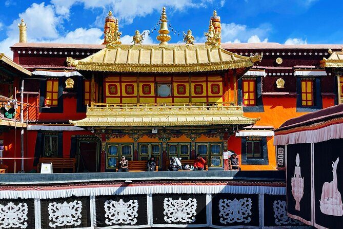 4 Days Lhasa City Essential Group Tour - Hotels and comfort: 3- and 4-star options you can actually plan around