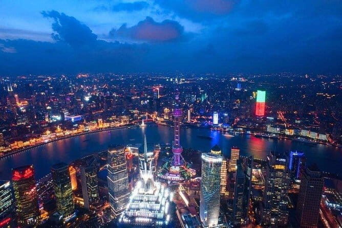 4-Hour Shanghai City Private Tailor-Made Tour with Dim sum Tasting - Old Town: Classic Streets and a Guided Start