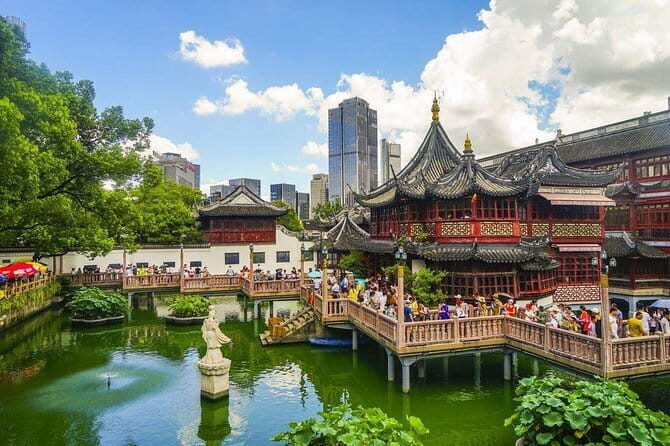 4-Hour Shanghai City Private Tailor-Made Tour with Dim sum Tasting - Jade Buddha Temple: Calm Viewing With Entrance Fee to Know