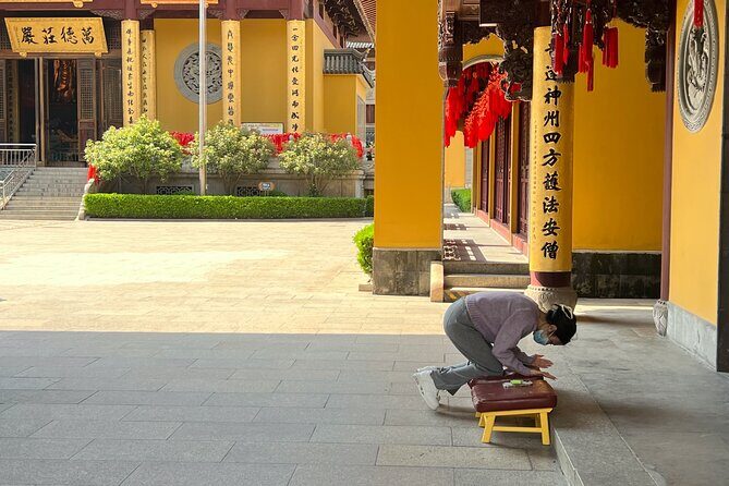 4-Hr Shanghai Tour: Food, Culture, Sightseeing, Cycling, Ferry - Key highlights you’ll actually feel on the ground
