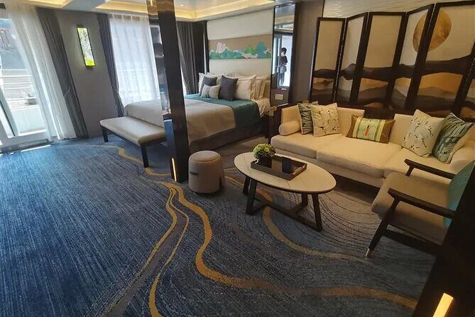 4D3N Yangtze River tour: Chongqing to Yichang by Victoria Sabrina - Optional Fengdu Ghost City and the Three Kingdoms show