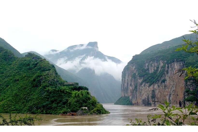 4D3N Yangtze River Victoria Cruise: Chongqing to Yichang - The Yangtze Cruise Sweet Spot: Why This Chongqing-to-Yichang Route Works