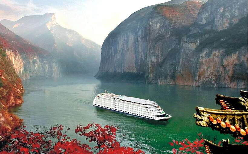 4D3N Yangtze River Victoria Cruise: Chongqing to Yichang - Getting On Board: Chongqing Night, Boarding Time, and the First Timing Reality