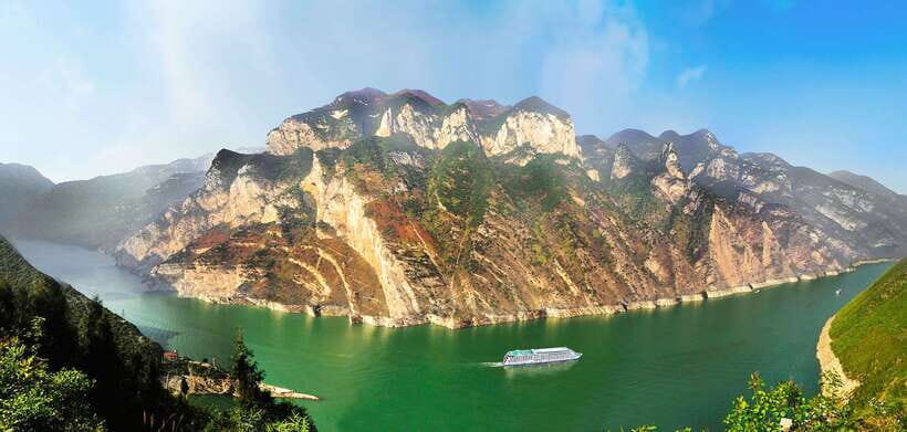 4D3N Yangtze River Victoria Cruise: Chongqing to Yichang - Victoria Cruises: What You’re Really Buying (Beyond the Ship Name)