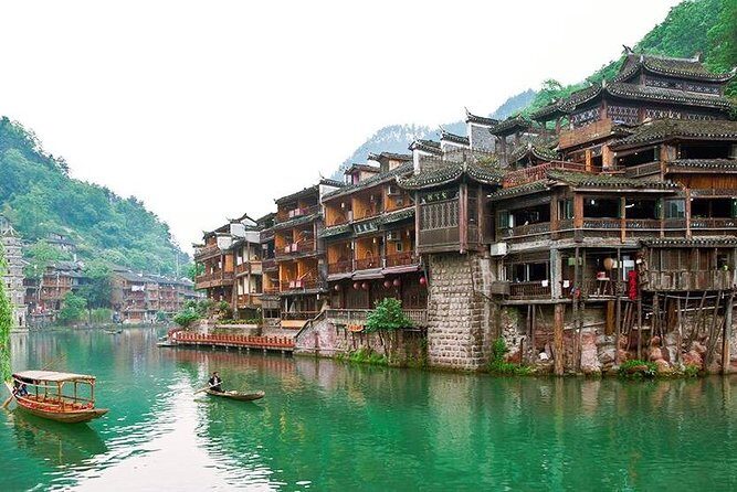 6 Days Guilin to Fenghuang & Zhangjiajie Private tour - Longji Dragon Spine Rice Terraces and Huangluo Yao Village (Day 1)