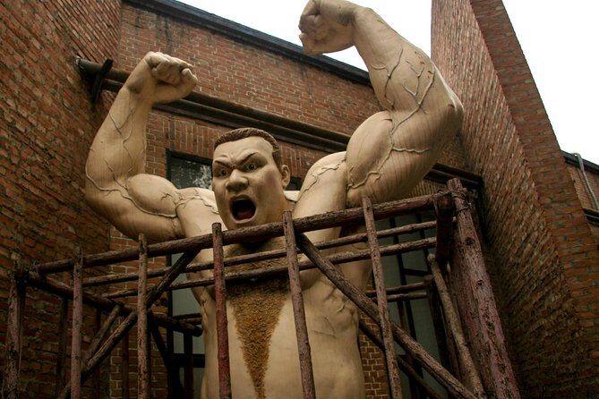 6-Hour Private Beijing Tour: Flower and Fish Market, Panjiayuan Antique Market and 798 Art Zone - Pickup timing: how the day shifts at 9am vs. 1pm