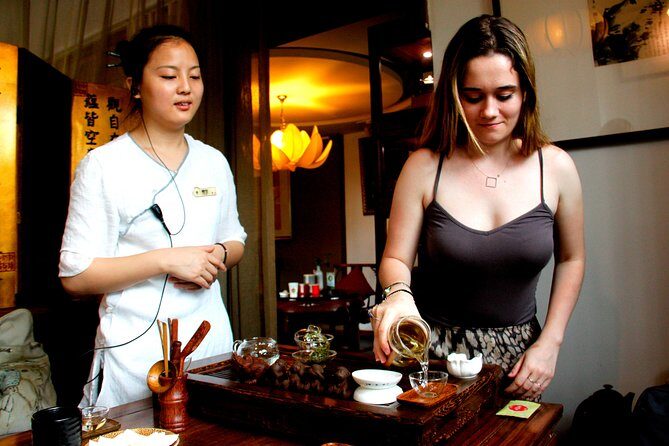 6-Hour Private Chengdu City Walking Tour with Tea Tasting - Kuanzhai Alley: courtyards, souvenirs, and Chengdu’s most famous lanes
