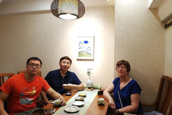 6-Hour Private Chengdu City Walking Tour with Tea Tasting - Qingyang Palace: walking through Daoism at the Green Ram Temple