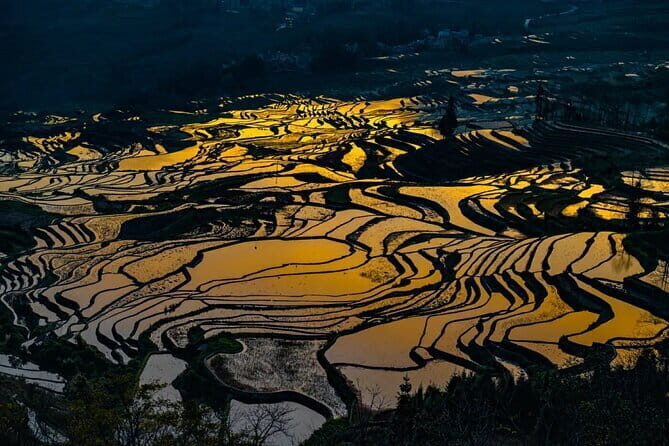 7 Days Yunnan Charming Old Town Tour - Yuanyang Rice Terraces: Qingkou sunrise and Tiger Mouth sunset