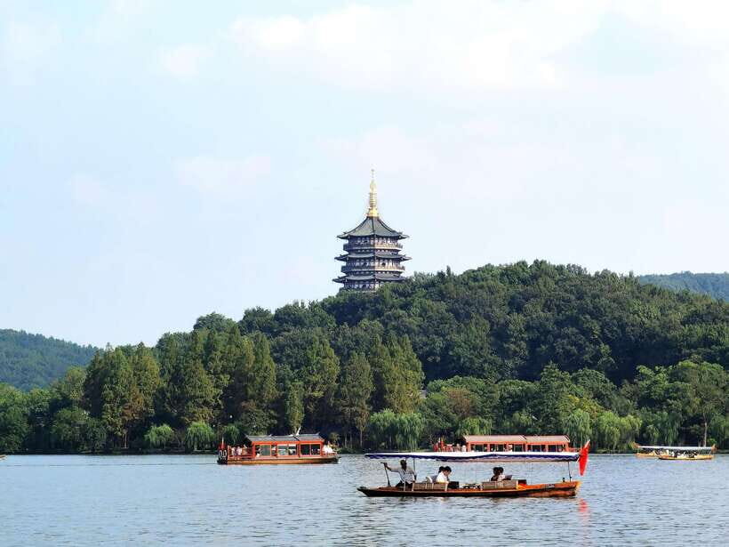 7 hours Hangzhou Tour Itinerary - Longjing Tea Museum: learning what you’re drinking
