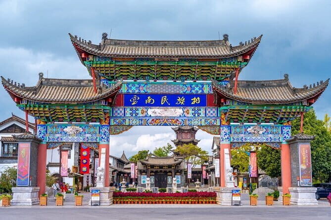 8 Days Classic Tour of Yunnan - Day 6: Yangtze First Bend, Tiger Leaping Gorge, and up to Dukezong (Shangri-La)