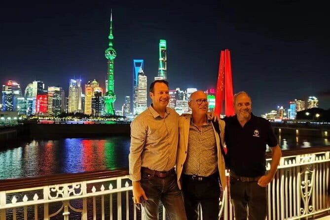 8 Days Small Group Beijing , Xi'an , ShangHai Boutique VIP Tour - Day 2 Mutianyu Great Wall plus hutong rickshaw rides and Houhai photos