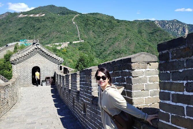 8 Days Small Group Beijing , Xi'an , ShangHai Boutique VIP Tour - Day 3 Summer Palace stories, crafts museum art, then G89 bullet train to Xian