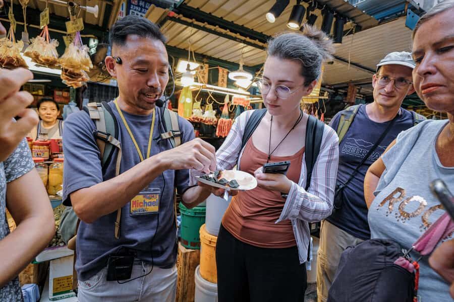 A Day in the life of a Hong Konger Tip Based Walking Tour - Key things you’ll notice fast