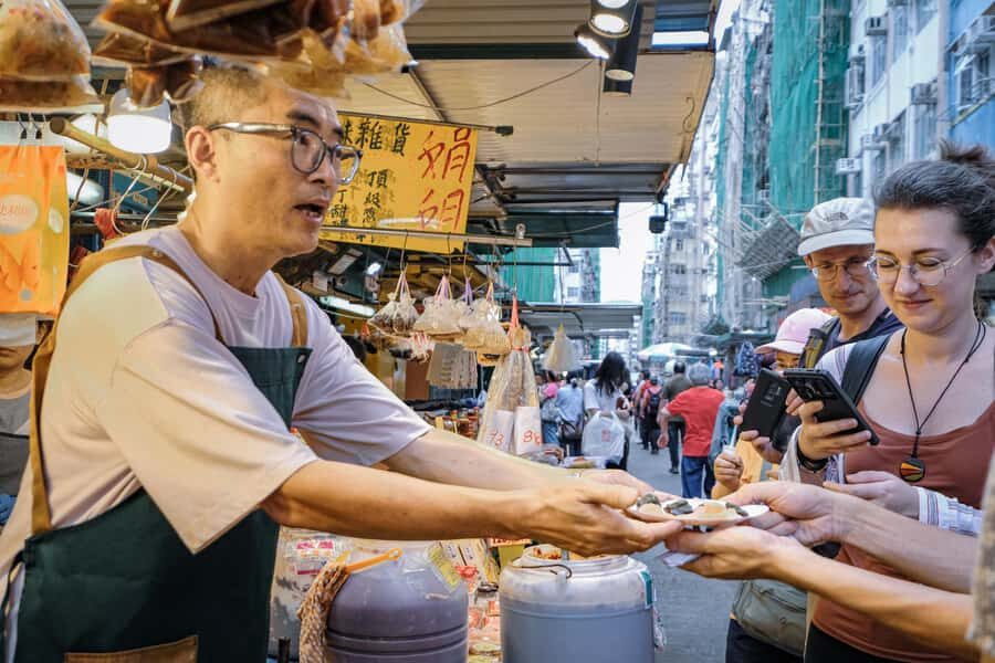 A Day in the life of a Hong Konger Tip Based Walking Tour - Meeting at Prince Edward and Getting the Kowloon Rhythm
