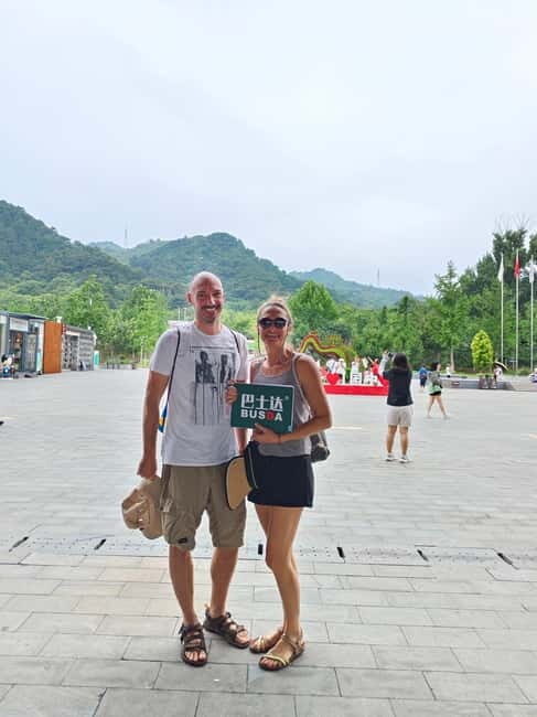 Afternoon Bus Transfer to Mutianyu Great Wall + Entry Ticket - Guides and Group Ease: What You’re Paying For Beyond Transport