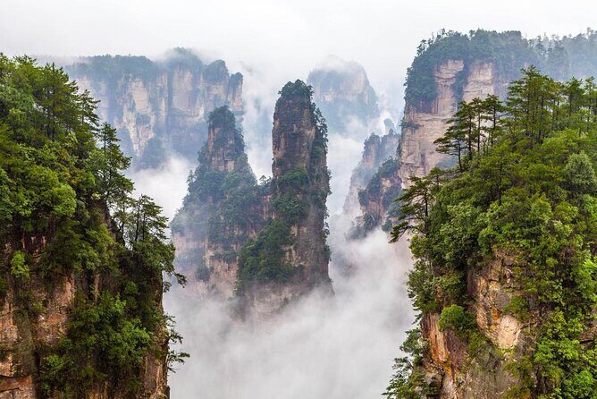 All-inclusive 4-Day Private Zhangjiajie Tour Includes Glass Bridge& Evening Show - Value check: what $779 covers (and why that matters in Zhangjiajie)