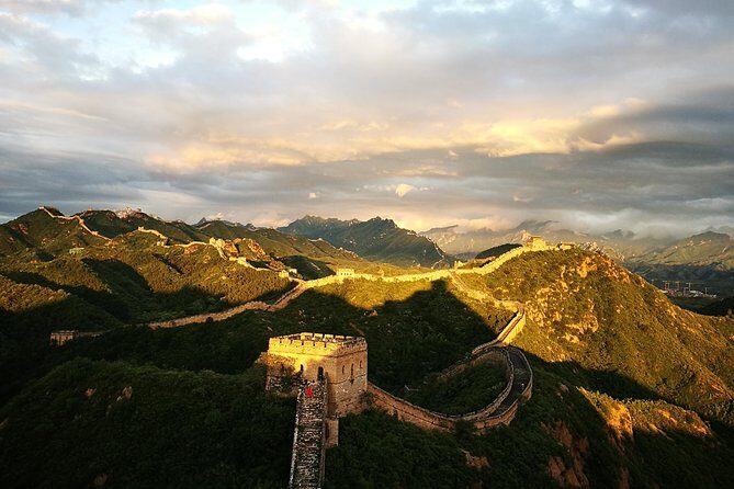 All Inclusive Private 2-Day Trip: Greatwall Trek from Gubeikou to Jinshanling - Day 1 on Gubeikou: first wall time, local pacing, then dinner