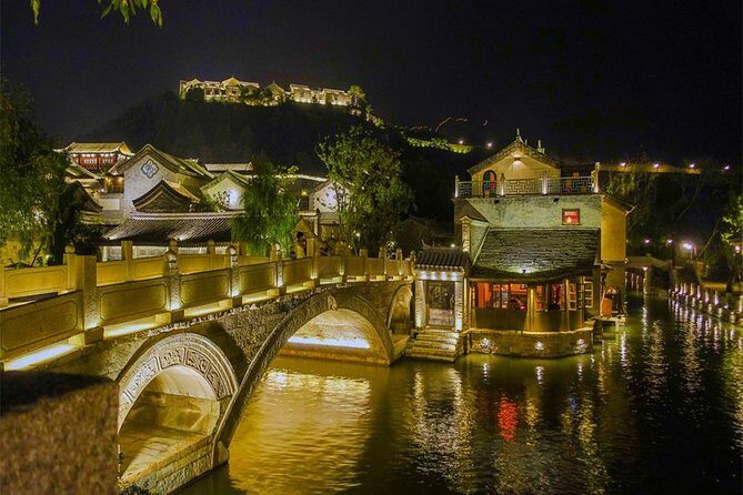 All Inclusive Private Day Trip to Simatai Great Wall and Gubei Water Town - Lunch in Gubei: fuel without breaking the schedule