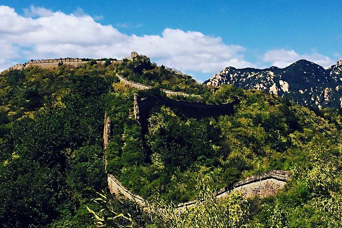 All Inclusive Private Hiking Tour from Huanghuacheng Water Great Wall to Xishuiyu - Stop 1: Huanghuacheng Great Wall—Steep Steps and Big Views