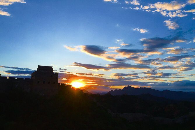 All inclusive Private Sunset Walking Tour at Jinshanling Great Wall from Beijing - Meal planning: where lunch fits in a wall day