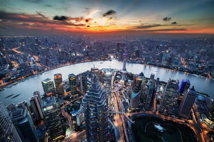 All Inclusive Shanghai City Tour by German-Speaking Guide - Lunch Break: A Local Meal Chosen for You