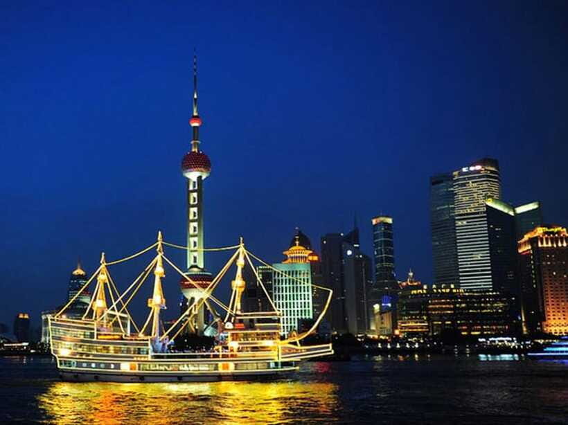 Amazing Shanghai Night Lights:River Cruise &Private Transfer - 50 Minutes on the Huangpu: Skyline Highlights You Can Actually Name