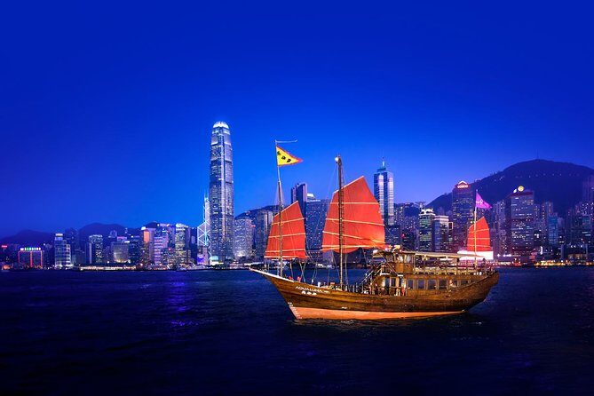 Aqua Luna: Evening Cruise at Victoria Harbour Hong Kong - Meeting at Tsim Sha Tsui vs Central: how to not waste cruise time