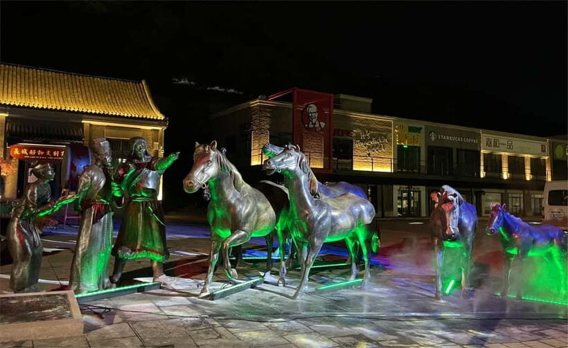 Badaling Great Wall Night Tour+ Light Show + Performance - The light show on the ramparts: why it feels like a different site